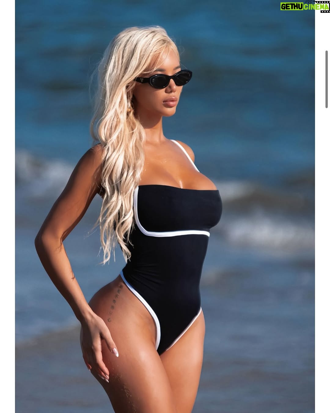 Anthia Mo - 159.1K Likes - Eek! @si_swimsuit 🥹🫣 dreams do come true ✨
