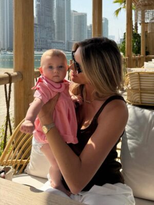 Arabella Chi Instagram - 5 months of making us smile everyday 🤍

Everyday turning into her daddy’s mini me more and more 😂

We love you our little angel Gigi Harper 🫶🏼