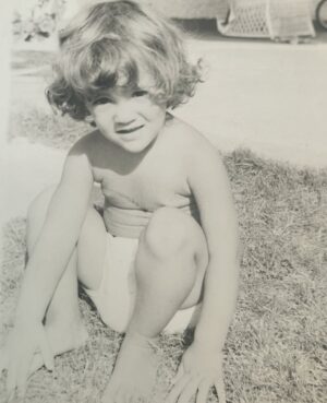 Asia Argento Instagram - The fucking cops are fucking keen to fucking keep it fucking clean The fucking chief’s a fucking swine who fucking draws a fucking line at fucking fun and fucking games the fucking kids he fucking blames are nowhere to be fucking found anywhere in Chicken Town.

The fucking scene is fucking sad the fucking news is fucking bad the fucking weed is fucking turf the fucking speed is fucking surf the fucking folks are fucking daft don’t make me fucking laugh it fucking hurts to look around everywhere in Chicken Town.

The fucking train is fucking late you fucking wait you fucking wait you’re fucking lost you’re fucking found stuck in fucking Chicken Town.

The fucking pubs are fucking dull the fucking clubs are fucking full of fucking girls and fucking guys with fucking murder in their eyes a fucking bloke is fucking stabbed waiting for a fucking cab you fucking stay at fucking home the fucking neighbors fucking moan keep the fucking racket down this is fucking Chicken Town.

The fucking train is fucking late you fucking wait you fucking wait you’re fucking lost you’re fucking found stuck in fucking Chicken Town.

The fucking pies are fucking old the fucking chips are fucking cold the fucking beer is fucking flat the fucking flats have fucking rats the fucking clocks are fucking wrong the fucking days are fucking long it fucking gets you down- Evidently Chicken Town.

(John Cooper Clarke, 1980)