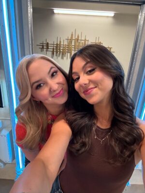Audrey Whitby Instagram - Cherry is once again:
1) Making Phoebe’s life hard
2)Crushing on Max
3) Throwing fits….

…Cherry got bored and didn’t wanna do the other slides. Watch #TheThundermansUndercover tomorrow night on @nickelodeon !!! 🍒⚡️