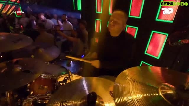 Aurela Gaçe - 1.5K Likes - “Best of” nga “AG SHOW”/ Aurela Gaçe dhe Alma Bektashi, një duet ‘bombë’! Mos e humbisni interpretimin e tyre 
Episodin e plotë të “AG SHOW” e gjeni në kanalin zyrtar të Top Channel në Youtube 

#AGSHOW #Aurelagace #topchannel