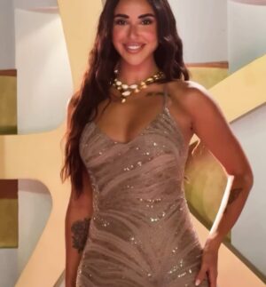 Aya Samaha Instagram - El sada el afadel premier 
@gff 

Styled by @yasminekenawi 
Dress @ralphlauren 
Makeup @duhamukhtar 
Hair @silviahairstyling 
Jewelry @nadosjewellery 
Shot by @soma_photography19