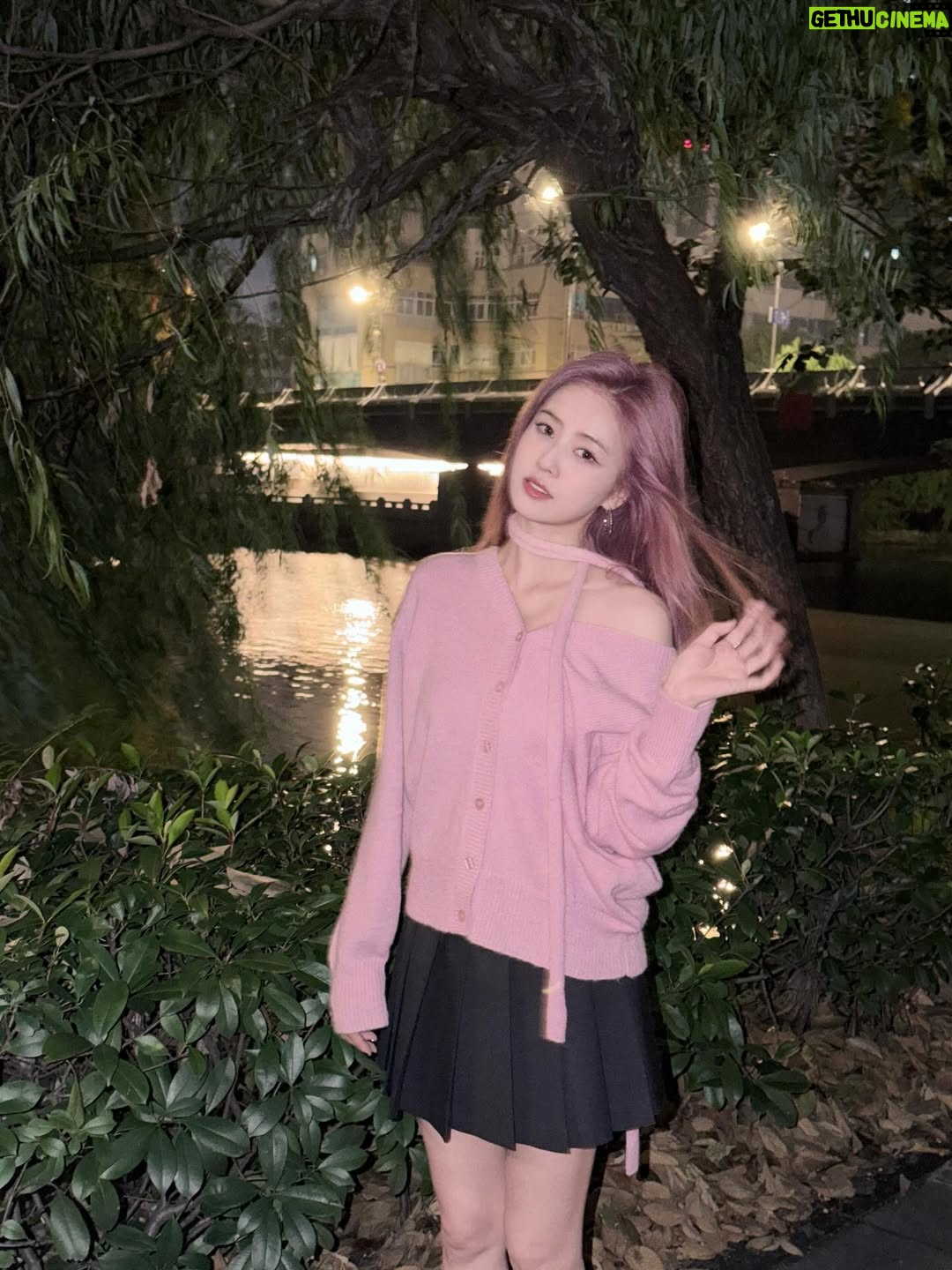 Bai Lu - 440.2K Likes - 💕