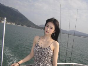 Bai Lu Instagram - 🌊