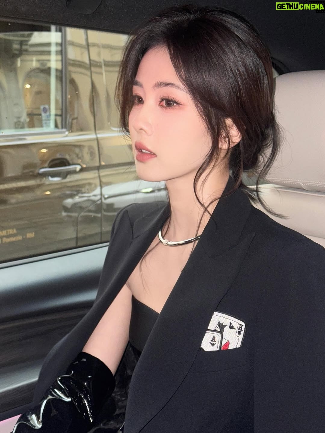 Bai Lu - 371.1K Likes - 🖤#emporioarmani #emporioarmaniss26
