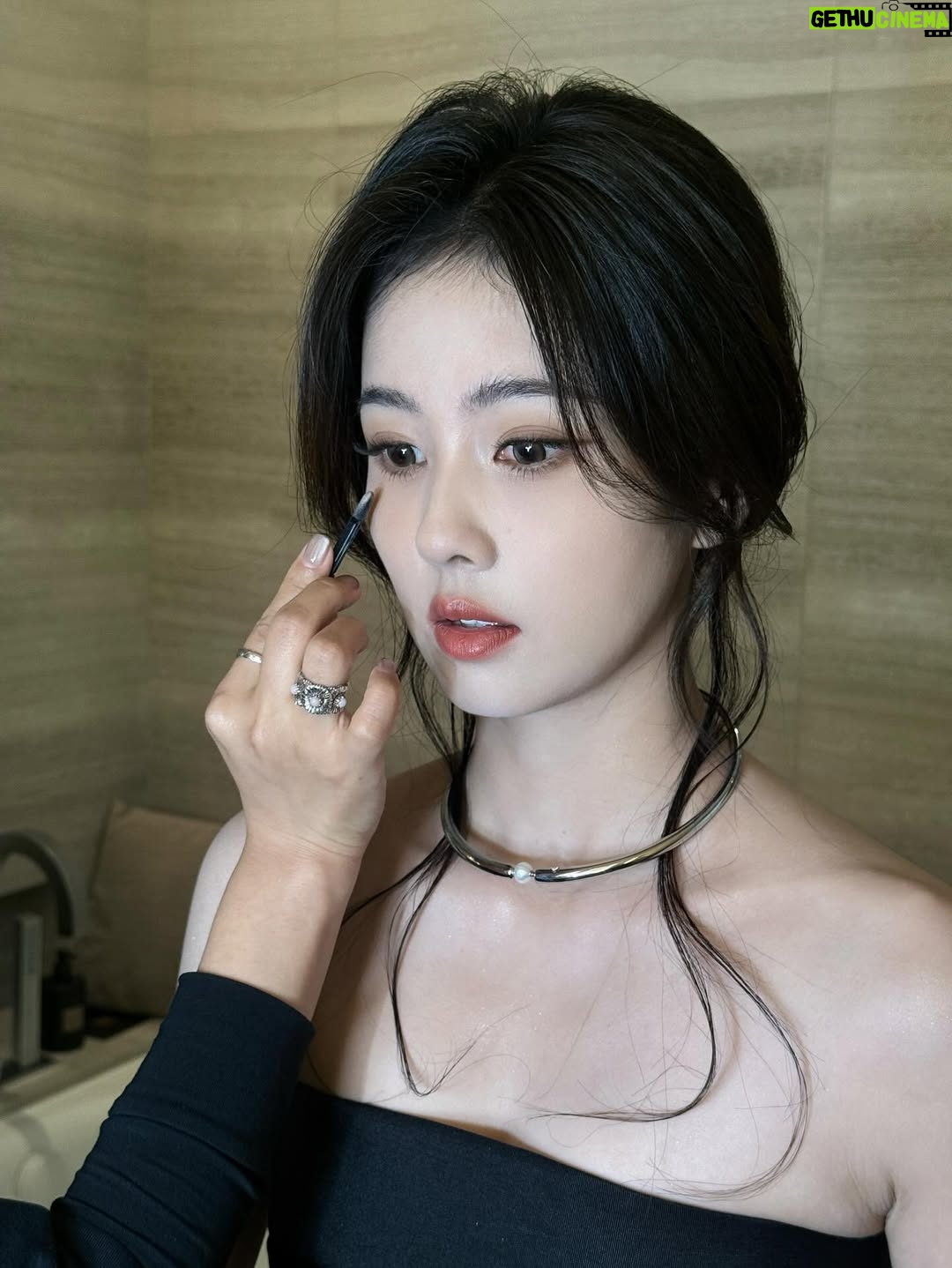 Bai Lu - 371.1K Likes - 🖤#emporioarmani #emporioarmaniss26