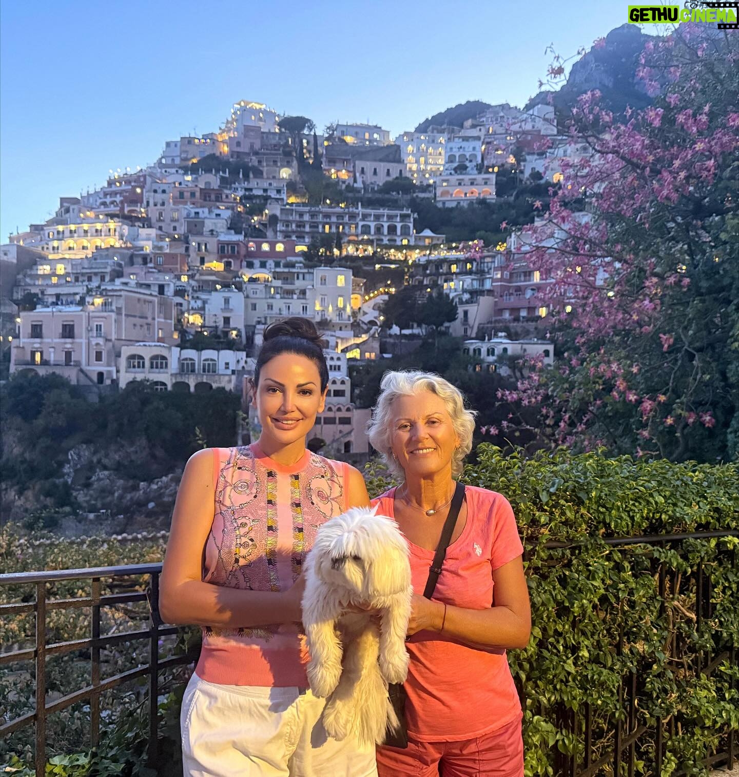 Bleona - 10.1K Likes - Italian Holidays 2025 🇮🇹