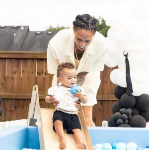 Brittney Griner Instagram - 1️⃣ whole year of Bash 🦕🥏🐳👔 … I love you son 👑… Know i’m 10 toes down behind you, always! The world is yours my young King 🤴🏽