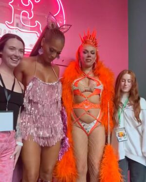 Carmen Carrera Instagram - Omaha, Nebraska 🦊🩵💜💚 thank you !!! @epocacantina @missbelloncex so lovely spending the weekend with you. Your hospitality, consideration, and generosity are unmatched! Omaha was definitely a turn up! Loved meeting you all and spending time with @ajathekween 🧡🧡