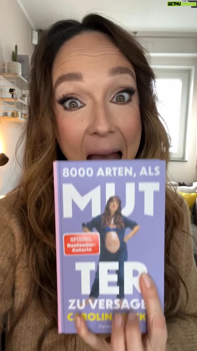 Carolin Kebekus - 14.8K Likes - Mein neues Baby ist da! 💜 ab jetzt vorbestellbar in allen Buchhandlungen eurer Wahl und ab 06.11. überall im Handel!
