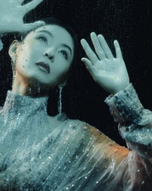 Cecilia Cheung Instagram - 星河坠入碧波，每一帧皆是永恒
@HouseOfDancingWater @CityofDreamsMacau
#水舞間#CityOfDreamsMacau