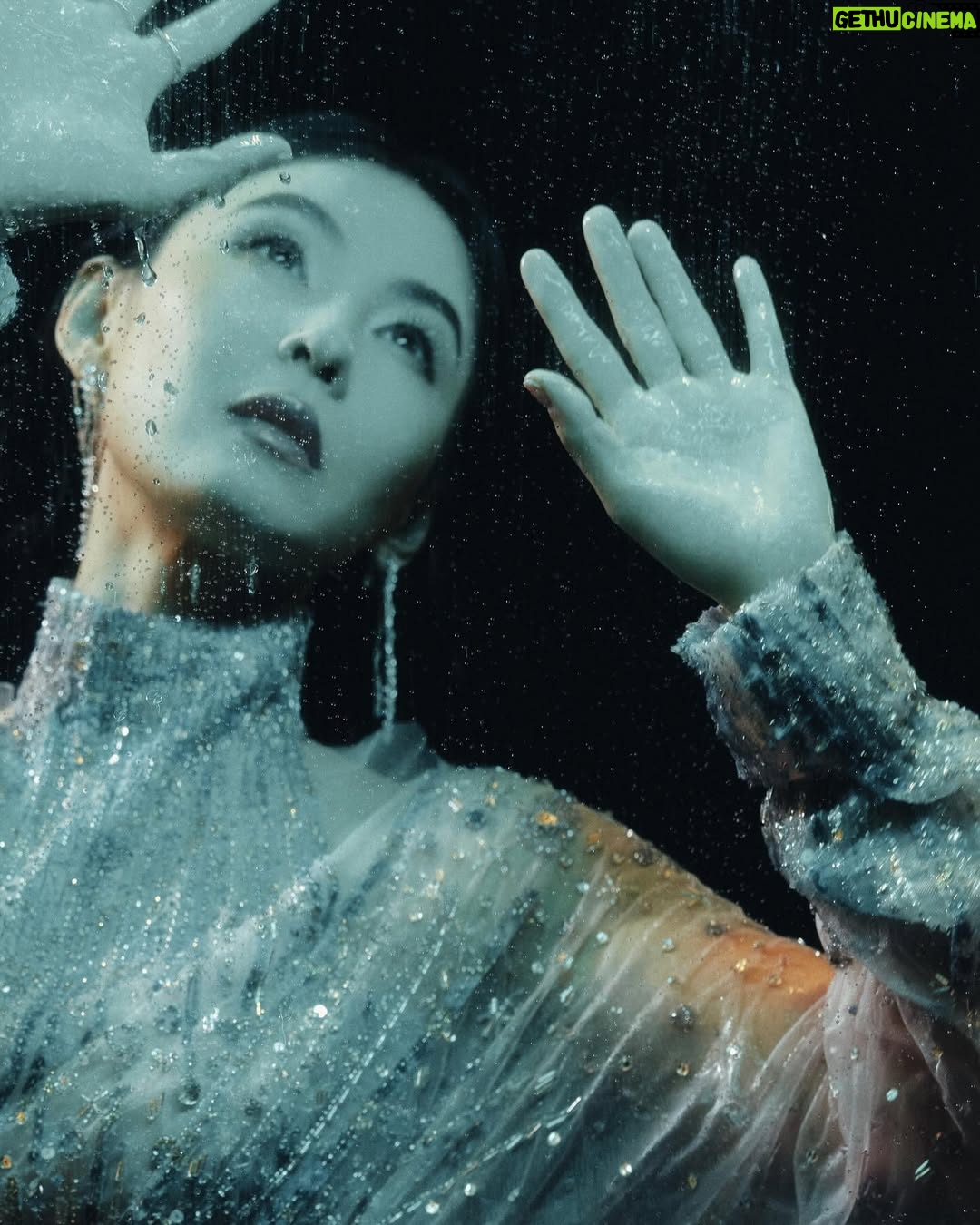 Cecilia Cheung - 36.1K Likes - 星河坠入碧波，每一帧皆是永恒
@HouseOfDancingWater @CityofDreamsMacau
#水舞間#CityOfDreamsMacau