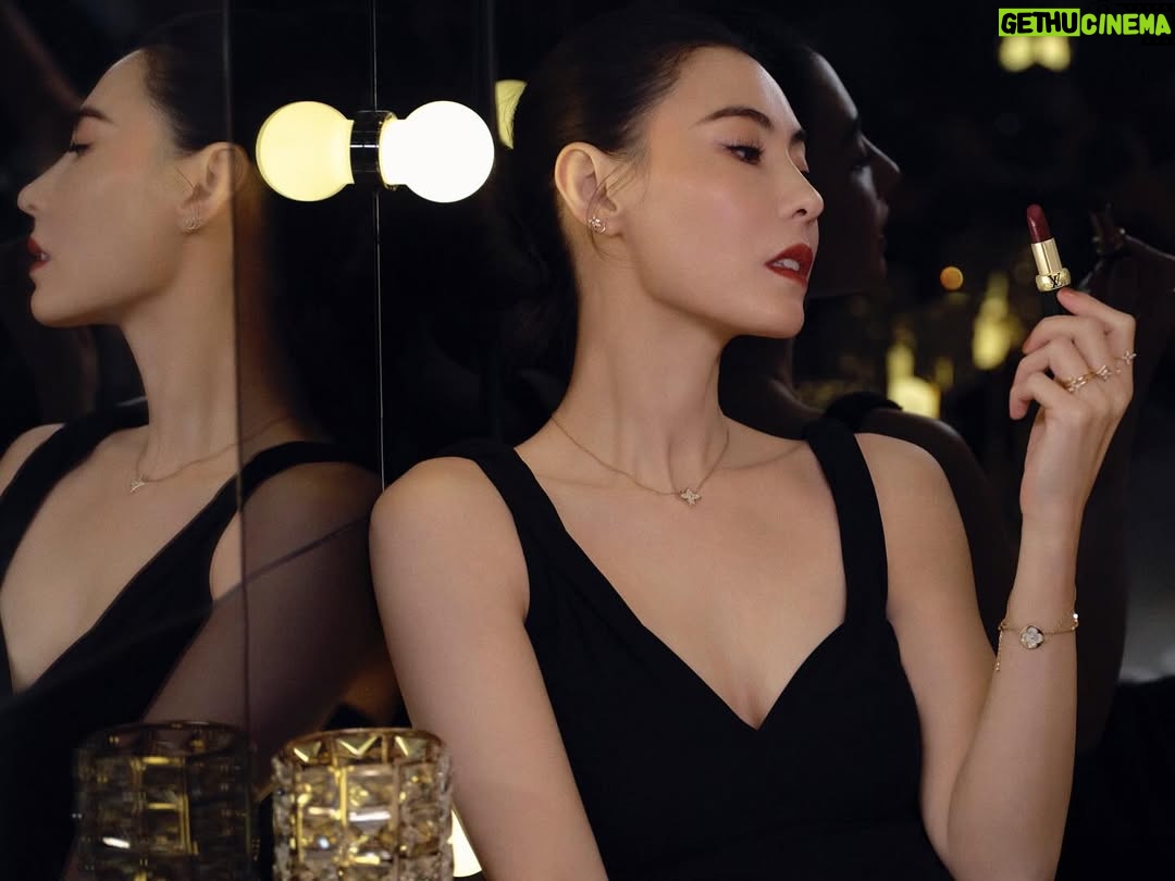Cecilia Cheung - 28.9K Likes - 优雅之色，一抹檀红💄
#PatMcGrath #LVBeauty @louisvuitton