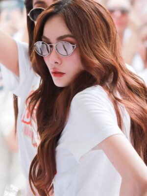 Charlotte Austin Instagram - บวงสรวงซีรีส์ “ Unlimited Love บริษัทนี้ไม่มีจำกัด” ขอให้ทุกคนสนุกและหัวเราะมีความสุขไปกับซิทคอมของทาง @mgibeyond และ ขอขอบคุณ @tvthunderofficial ที่เป็นผู้ผลิตชิ้นงานนี้ขึ้นมาเพื่อมอบความสุขให้กับทุกคน 🤍

ขอบคุณบอสณวัตน์ @nawat.tv ที่สร้างโปรเจคนี้ขึ้นมาเพื่อให้พวกเราได้รวมตัวกันสร้างผลงานดีดีให้กับผู้ชม

ออนวันแรก 11 ตุลาคม ทุกวันเสาร์ เวลา20:00 
และสามารถดูเวอร์ชั่นอันคัดได้ที่ onegrand.vip เวลา 22:00