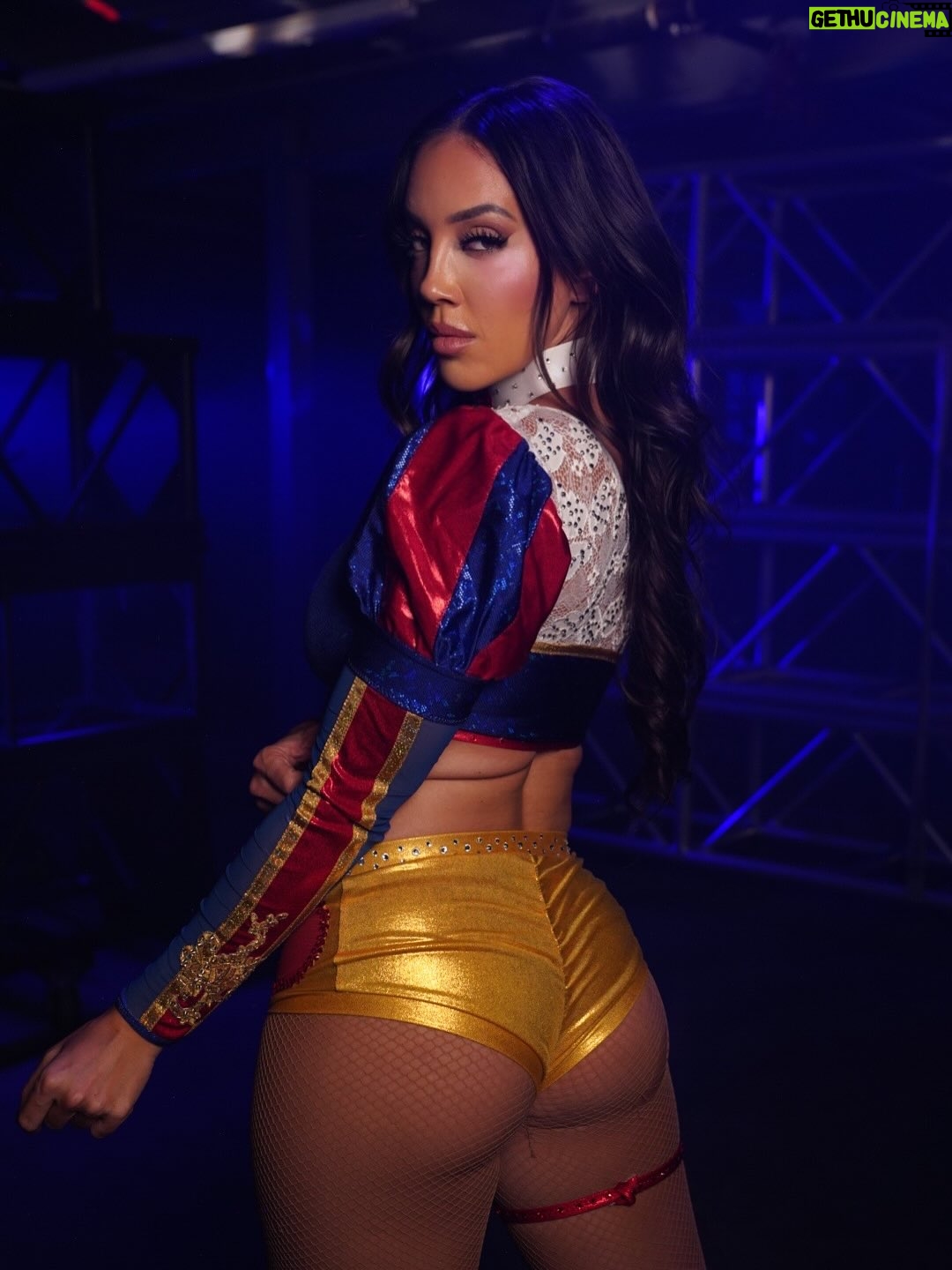 Chelsea Cardona - 52K Likes - some day my [championship] will come 
🍎🍎🍎🍎🍎🍎🍎

@themattycox