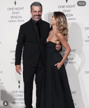 Cristina Marino Instagram - •RE GIORGIO•

In ogni occasione importante, c’eri tu, e la tua arte. 
Hai cambiato il modo in cui il mondo veste —
e anche il modo in cui molti di noi si sentono.
Con eleganza, visione e misura,
hai scritto la storia della moda e dello stile.
È stato un onore incrociare il tuo cammino.

Porterò con me il tuo segno, per sempre.
Grazie, Maestro. 
#GiorgioArmani #EleganzaEterna