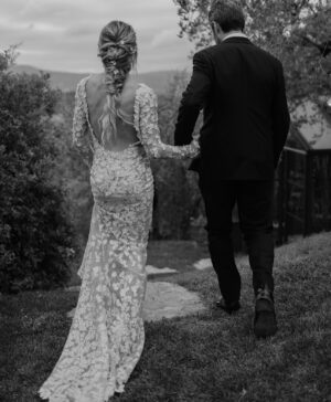 Cristina Marino Instagram - •RE GIORGIO•

In ogni occasione importante, c’eri tu, e la tua arte. 
Hai cambiato il modo in cui il mondo veste —
e anche il modo in cui molti di noi si sentono.
Con eleganza, visione e misura,
hai scritto la storia della moda e dello stile.
È stato un onore incrociare il tuo cammino.

Porterò con me il tuo segno, per sempre.
Grazie, Maestro. 
#GiorgioArmani #EleganzaEterna