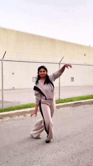 Cynthia Vinolin Instagram - Oorum Blood 🤩✨

#cynthiavinolin #canada🇨🇦 #toronto #happiness #peace #love #chennai #dancewithcynthia #dancereels❣️💃