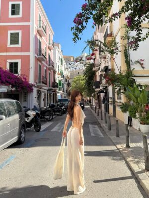 Dada Chan Ching Instagram - Ibiza, uettes and alleyways