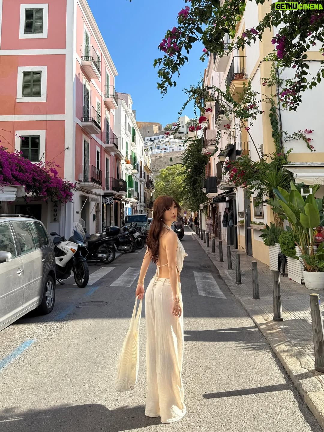 Dada Chan Ching - 16.4K Likes - Ibiza, uettes and alleyways