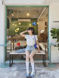 Actress Dewi Chien HD Photos and Wallpapers September 2025