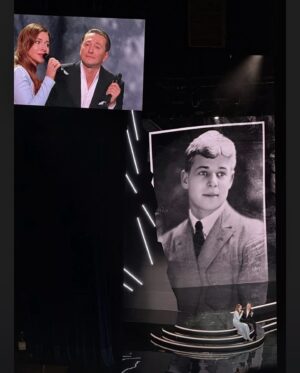 Ekaterina Guseva Instagram - 130 лет Сергею Есенину ! Необыкновенно прекрасный концерт к юбилею Поэта, который состоялся в Государственном Кремлёвском Дворце, смотрите на 1 канале @1.kanal 5 октября в 19:00. Спасибо Сергею Безрукову за идею и её грандиозное воплощение! Это было незабываемо!!! #СергейЕсенин #СергейБезруков #ЕкатеринаГусева