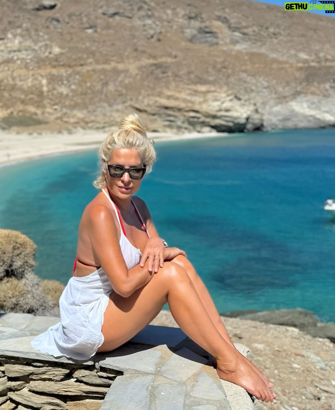 Eleni Menegaki - 59.1K Likes - Καλοκαίρι , θάλασσα , οικογένεια ,ήλιος , χαρά και απέραντη αγάπη !! #summer2025  #eleni #onarexperience  @onar_andros