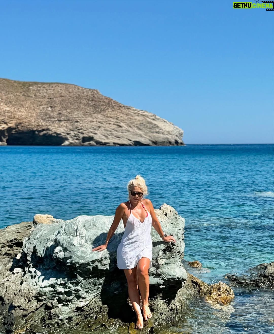 Eleni Menegaki - 59.1K Likes - Καλοκαίρι , θάλασσα , οικογένεια ,ήλιος , χαρά και απέραντη αγάπη !! #summer2025  #eleni #onarexperience  @onar_andros