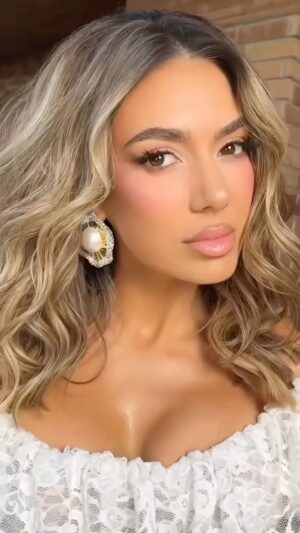 Elvana Gjata Instagram - @elvanagjataaaa vs 👀 hiti i radhes ⭐️