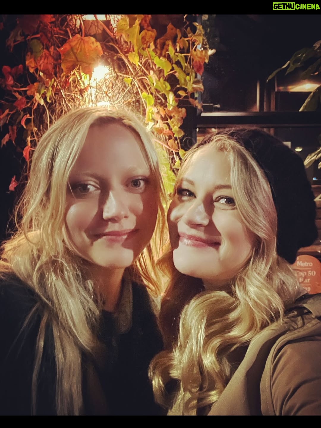 Emilie de Ravin | Gethu Cinema