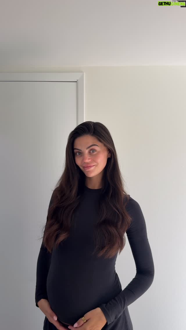 Emily Canham - 8.3K Likes - ((needs a hair cut asap))

#skincare #skincareroutine