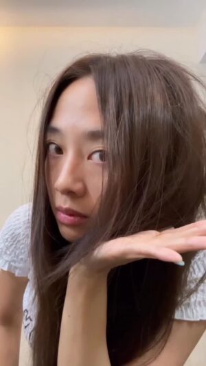 Emma Wu Instagram - 關於那天…
沒妝髮😶
跟妝髮後🙌🏼🙌🏼🙌🏼
#復刻珉奎的me