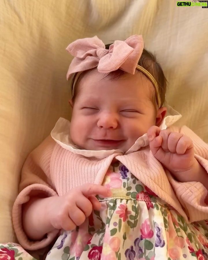Eugenia Lemos - 64.2K Likes - Mis #BabyAlegraLooks de la semana 🤭💕 

Mi mami @eugenialemosok elige mis looks hermosos en @limonada.cl 💕✨