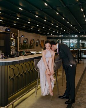 Ezgi Şenler Instagram - 19.04.2025 💍 Bu harika nişanımızda yanımızda olan muhteşem insanlara ne kadar teşekkür etsem az kalır ! 
Başta bizi ağırlayan @limakambassadore ailesine, hayallerimden öte süslemeleriyle canım @sakorganizasyon ailesine,saç ve makyajda sihirli elleriyle yanımda olan @redwhitekuafor_merkez  @milaybasata @ali_burkay3344 ‘e ,bu anları ölümsüzleştiren muhteşem gözü olan canım arkadaşım @kubrabayramoglu iyi ki varsın. Nişan hediyelerimi yapan bitanem @emelekin ve  @amelies.collection ‘a ne kadar minnetarım anlatamam. Menülerimi hazırlayan kuzenim bebeğim @aleys.co!!!! Mükemmel elbisemi 10 günde hazırlayan bitanem @nilevgar 💋💋 Ve yanımızda olan ailelerimiz ve dostlarımıza çooook teşekkür ederiz. Siz olmasaydınız olmazdı. Hepinizi çook seviyoruz 💋🎀❤️