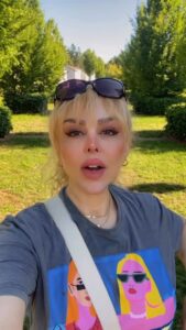 Actress Felor Nazari HD Photos and Wallpapers July 2025