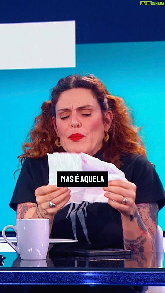 Filomena Cautela - 11.1K Likes - No fundo...somos todos Sónia 🖤 ou alguém adorou o moranguete? ( os últimos 6 segundos ...)
O programa está todo disponível na RTP PLAY 

Again, que grupeta. 
@programacautelar.rtp amanhã novo tema. Diria forte.

@catarinafurtadooficial @soniatavaresofficial @kikoishot @renatoduarteee  vénias e tudo