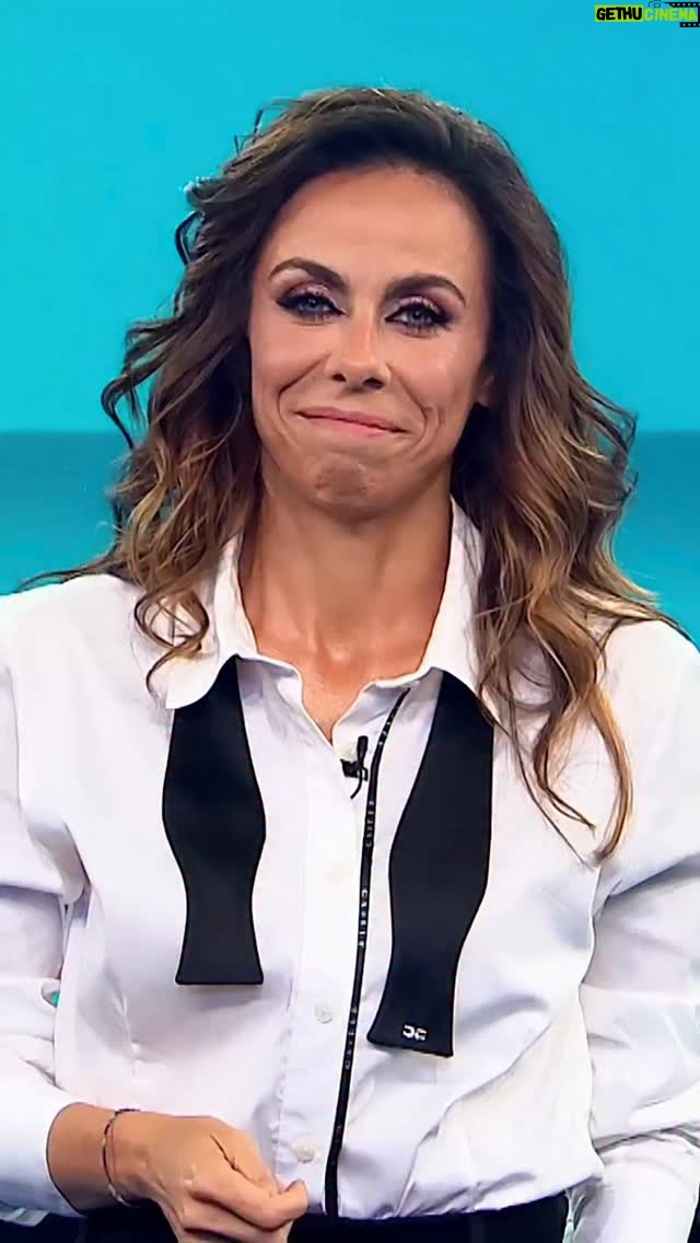 Filomena Cautela - 7.8K Likes - Poesia as 23h na RTP1. 

@programacautelar.rtp