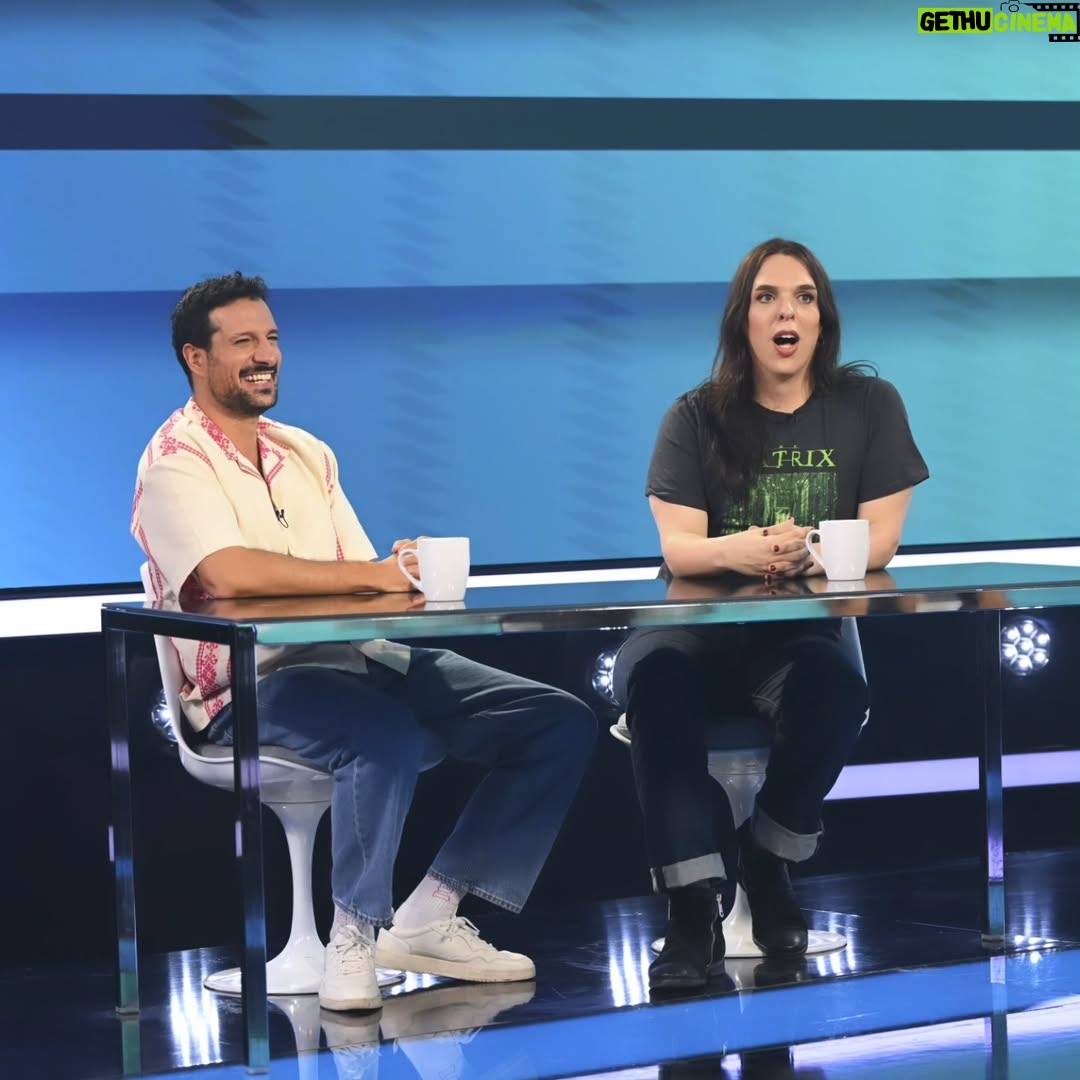 Filomena Cautela - 6.6K Likes - ( A última foto...como explicar)
Provavelmente o melhor da temporada.
Amanhã terça feira 22h30 RTP1 
Á @catarinafurtadooficial  à @soniatavaresofficial  @kikoishot  e @renatoduarteee só se pode agradecer a melhor companhia, a boa vibe, a sensibilidade opa caraças vejam e depois digam-me se não são as e os maiores do Mundo. 🤍