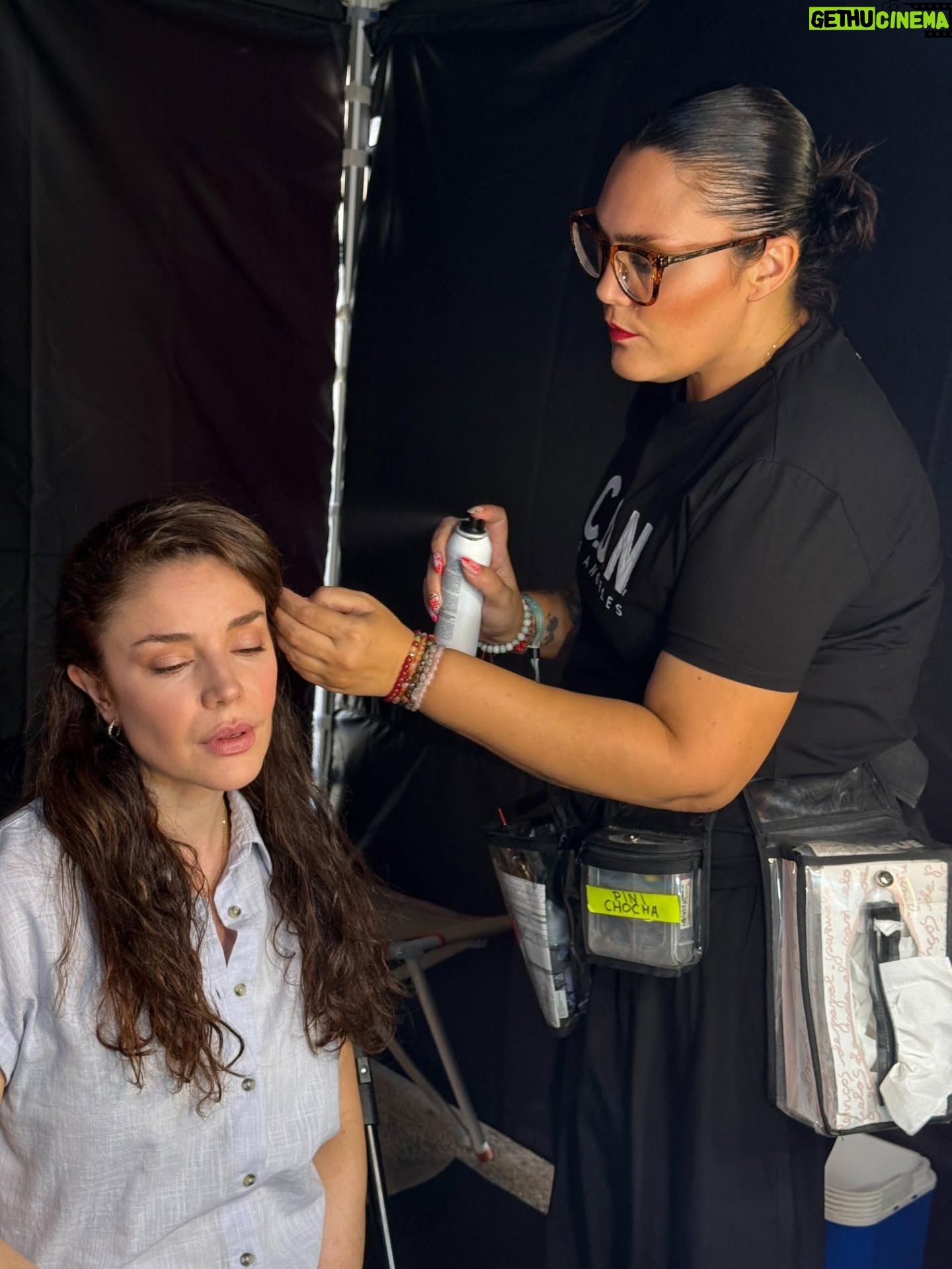 Flora Martínez - 12.3K Likes - Qué bonito regresar a Valencia a participar de una película española de la maravillosa @ruthcaudelimarti con un equipo fantástico y una historia que tocará fibras profundas. Gracias @dacsaproduccions a la co producción colombiana @guarin.oscar
❤️ @pilarfernandez_manager