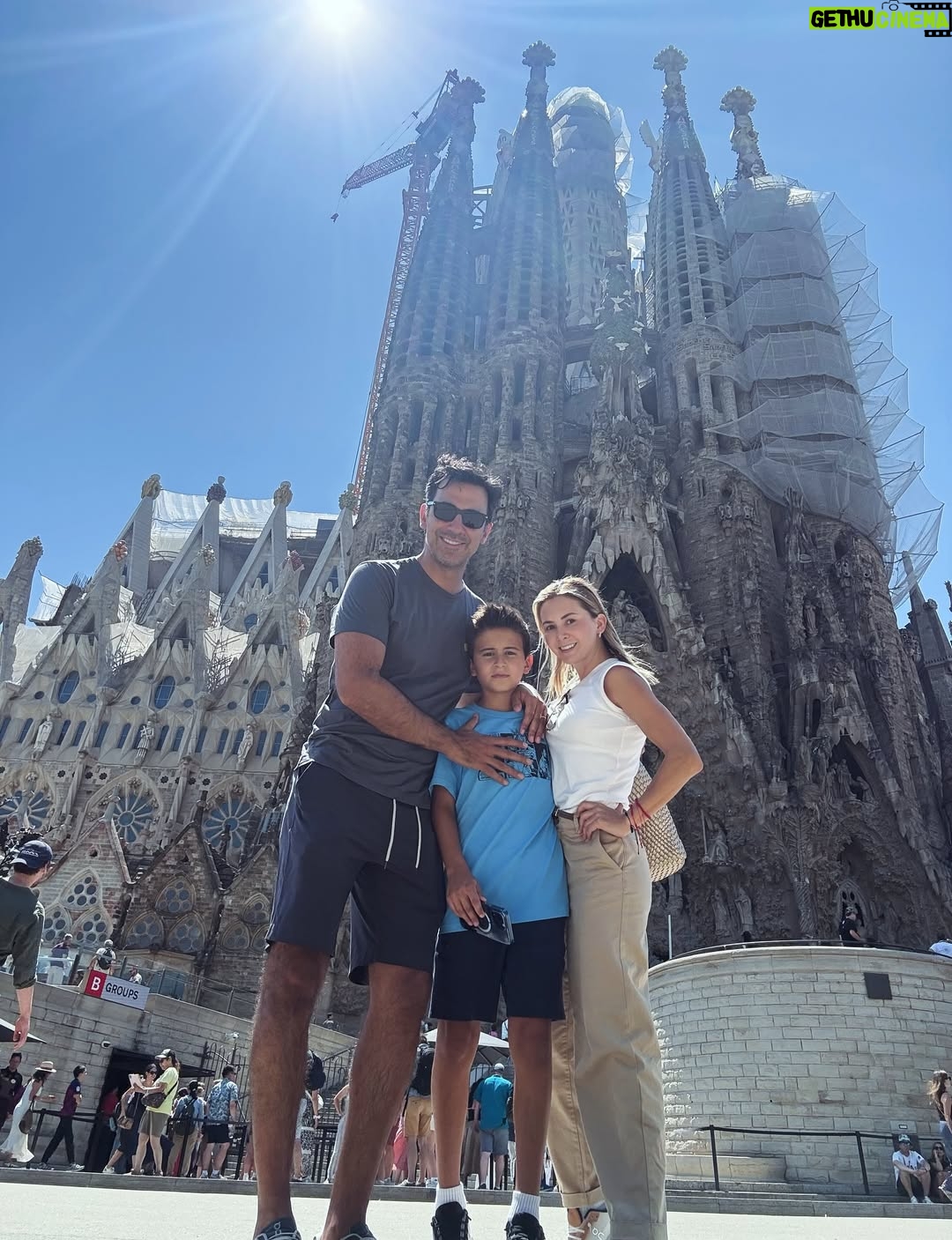 Florencia de Saracho - 7.3K Likes - Summer.
Mi mundo bonito ( mi familia )