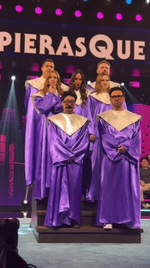 Gabriela Platas Instagram - No es un exorcismo, es @gabyplatas y @georginahol dando su mejor doblaje 😂 #SiSupierasQue nos hicieron reír mucho 

#MeCaigoDeRisa de lunes a viernes a las 7:30 p.m. por #El5 #original #c