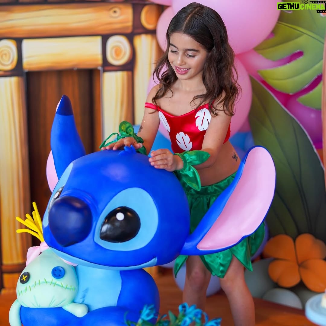 Gabriela Sari - 49.6K Likes - Que rápido pasa todo💘 disfrutar y estar presentes es lo único que tenemos de verdad