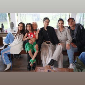 Gabriela Sari Instagram - Que rápido pasa todo💘 disfrutar y estar presentes es lo único que tenemos de verdad