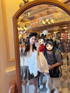 Actress Genie Chen HD Photos and Wallpapers October 2025