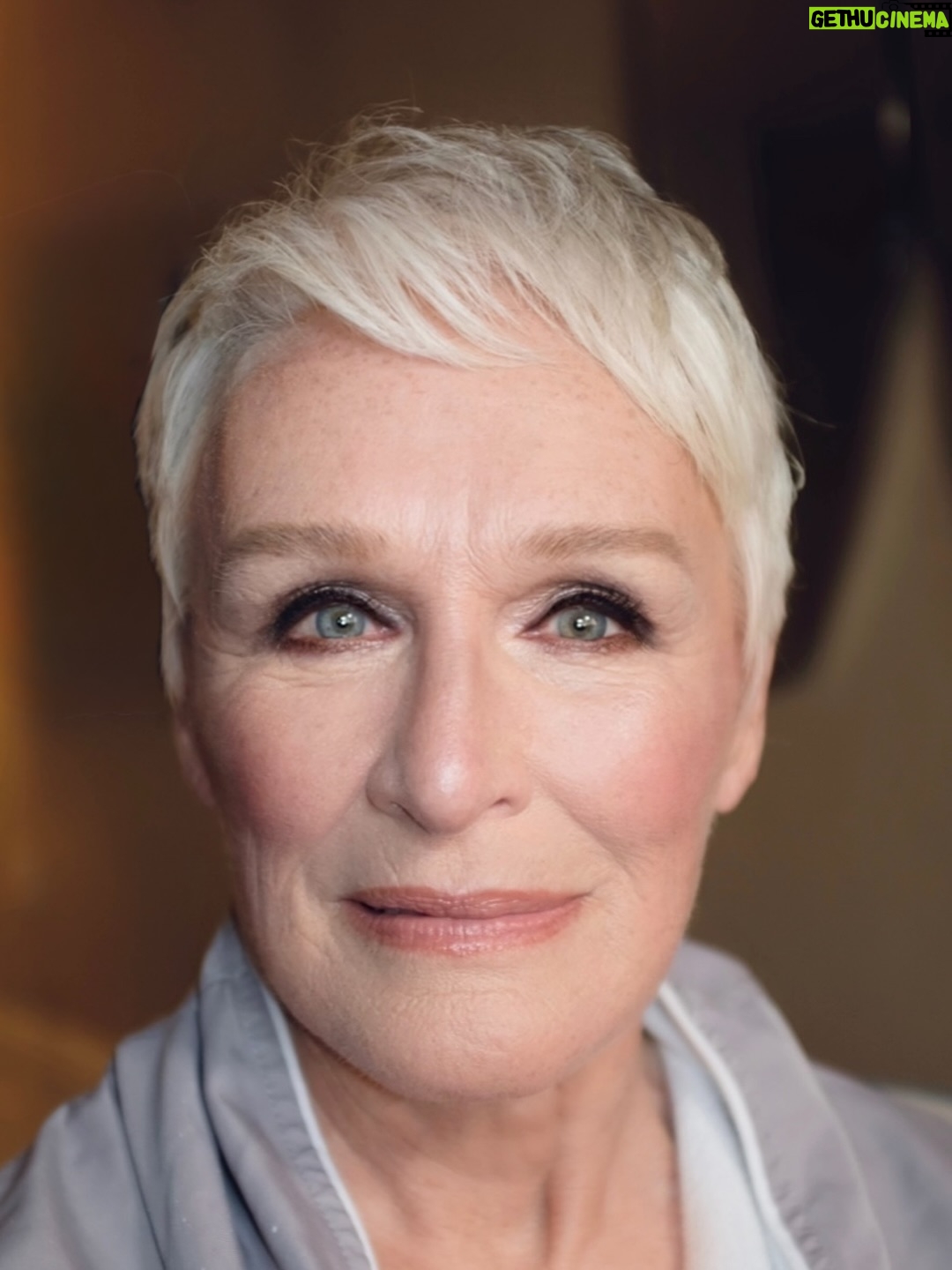 Glenn Close - 47.1K Likes - All glammed up for a day of press and the LA premiere of ALL'S FAIR. 

@carolinaherrera 
@lafayette148ny 
Stylist: @highheelprncess 
Hair: @marcusrfrancis 
Makeup: @benjaminpuckey 
@allsfaironhulu 
@disneyplus