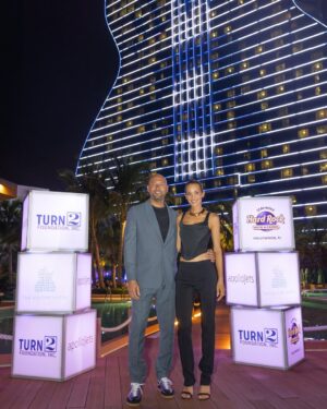 Hannah Jeter Instagram - Always so proud of all the work @jeterturn2 does. Great weekend at the second annual @derekjeter Blackjack Tournament!