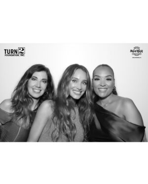 Hannah Jeter Instagram - Always so proud of all the work @jeterturn2 does. Great weekend at the second annual @derekjeter Blackjack Tournament!