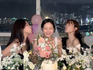 Hur Young-ji Instagram - .
나의반쪽 사랑하는 우리언니❤️
사진보면서도 눈물 펑펑인데....그래도 쿨하게 보내줄게!
진짜 많이 사랑해 건강하고 행복하게 잘살아!