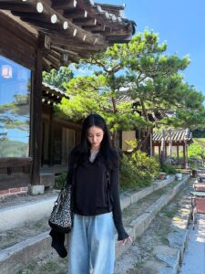 Actress Hong Su-zu HD Photos and Wallpapers July 2025
