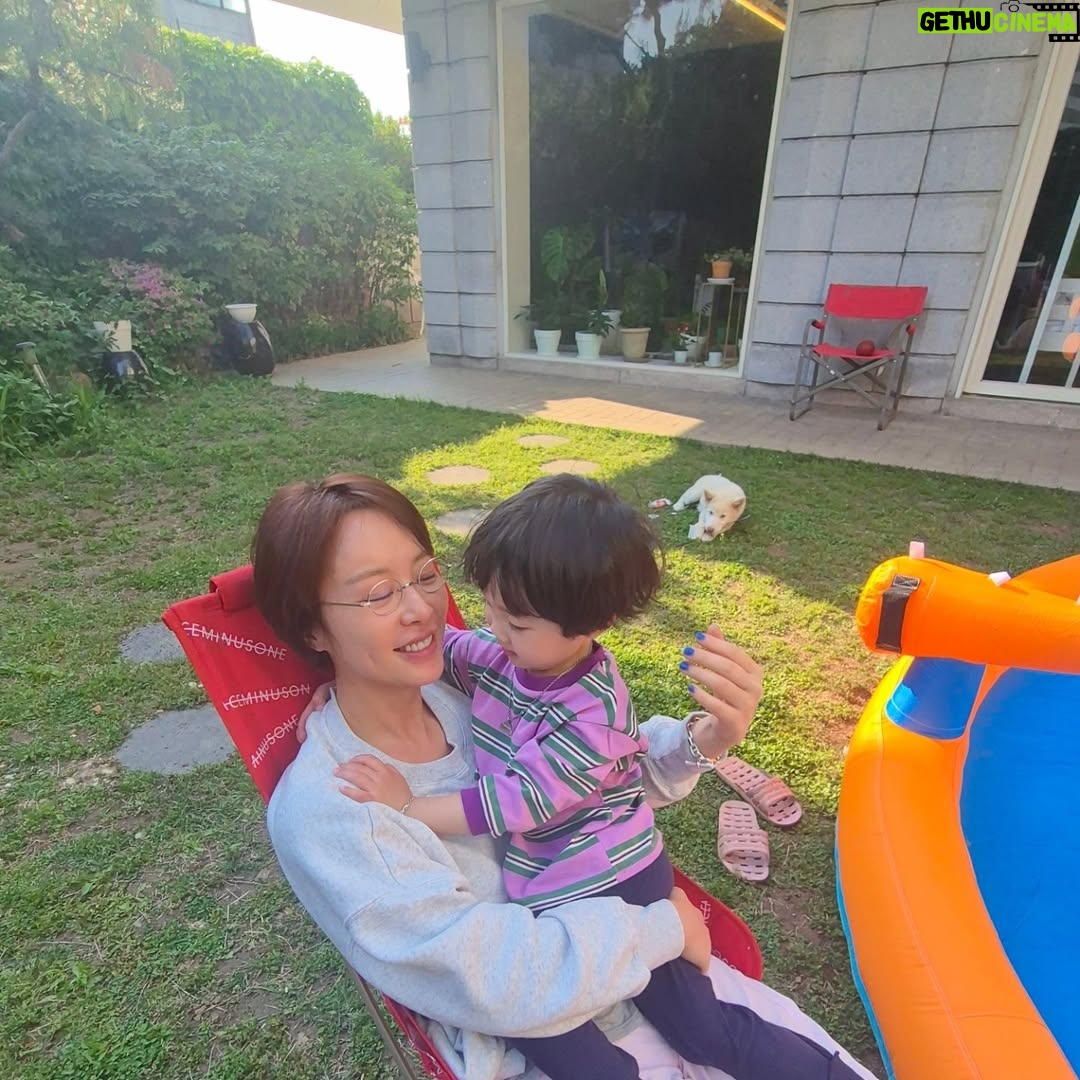 Hwang Jung-eum - 14.8K Likes - 하이킥 노래만들어도햅삐 강시기가내품에안길때마다 햅삐💕